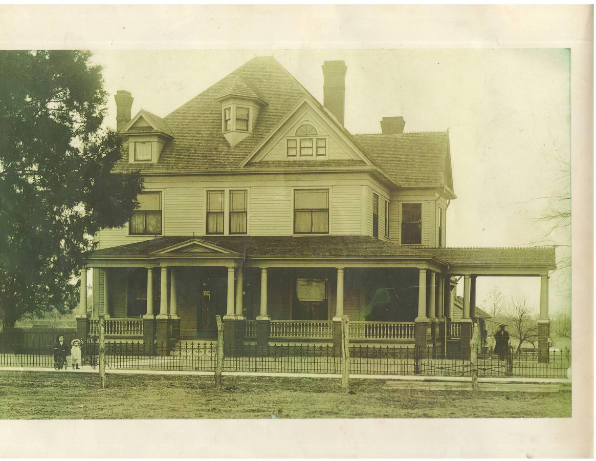 Spahn House Bed And Breakfast Senatobia Dış mekan fotoğraf